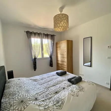 120m2 Acces Pmr Piscine Chauffee Et Jacuzzi Villa Orgnac-lʼAven