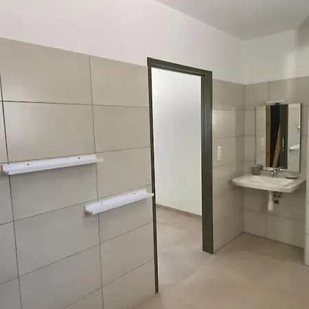 120m2 Acces Pmr Piscine Chauffee Et Jacuzzi * Orgnac-l'Aven