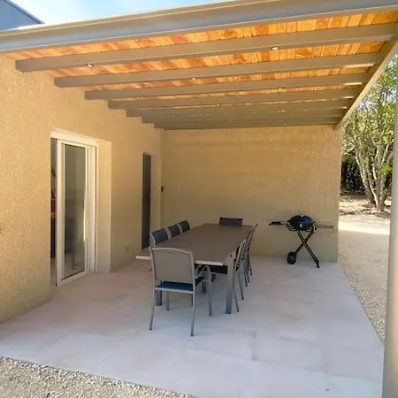 120m2 Acces Pmr Piscine Chauffee Et Jacuzzi Villa