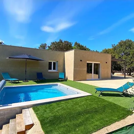 120m2 Acces Pmr Piscine Chauffee Et Jacuzzi